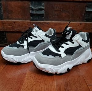 Kids sneakers